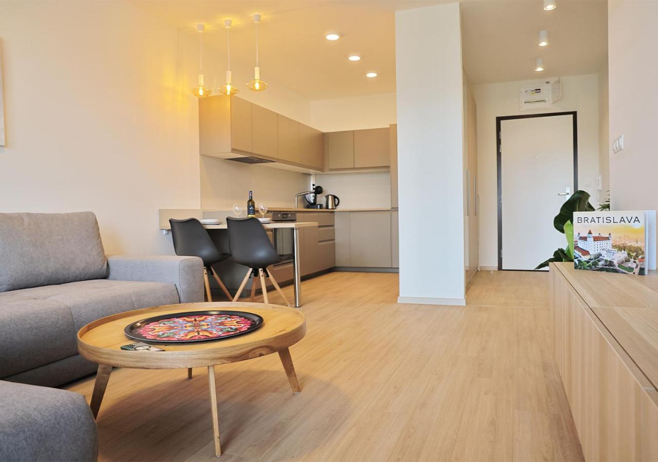 Luxury Grand Apartments By Bratislavatrip エクステリア 写真